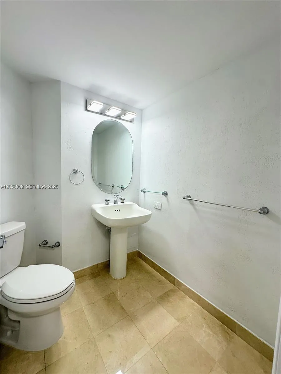 8855 Collins Ave #8A Surfside, FL 33154