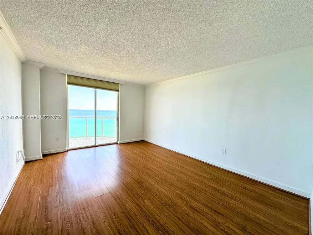 8855 Collins Ave #8A Surfside, FL 33154