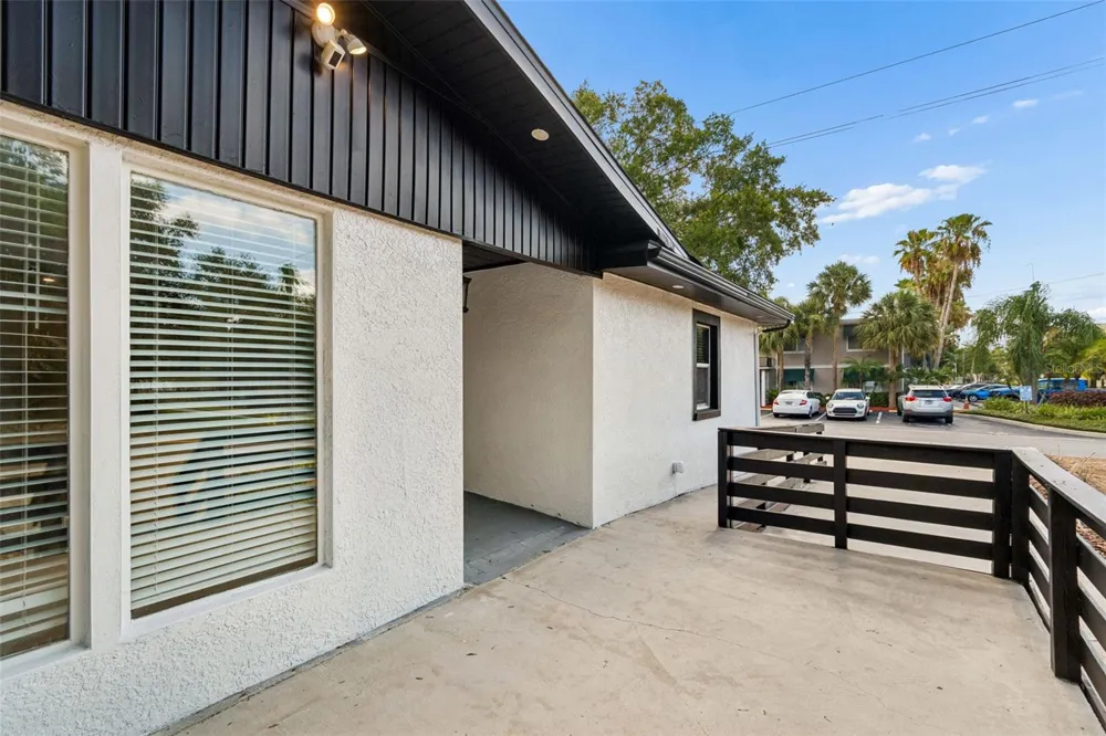 3901 W PLATT STREET Tampa, FL 33609