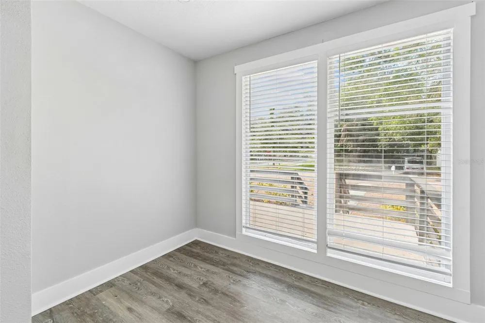 3901 W PLATT STREET Tampa, FL 33609