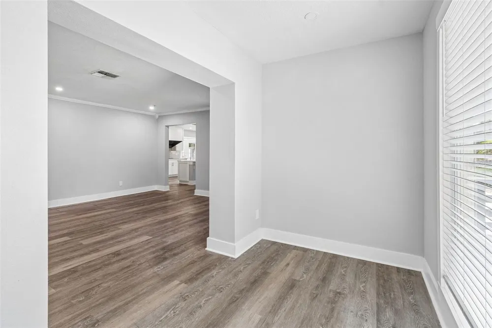 3901 W PLATT STREET Tampa, FL 33609