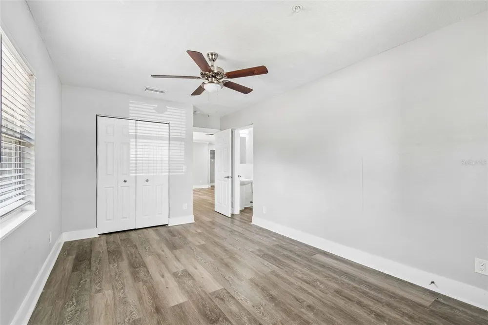 3901 W PLATT STREET Tampa, FL 33609