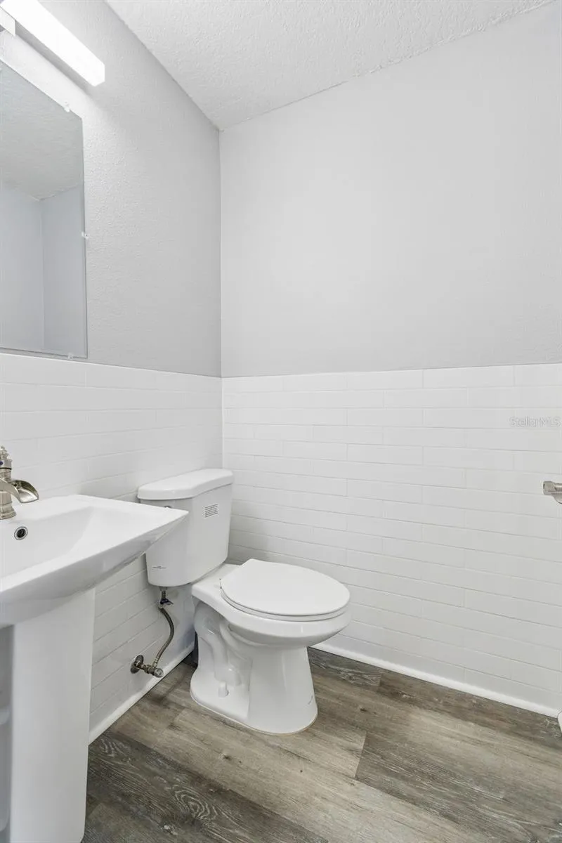 3901 W PLATT STREET Tampa, FL 33609