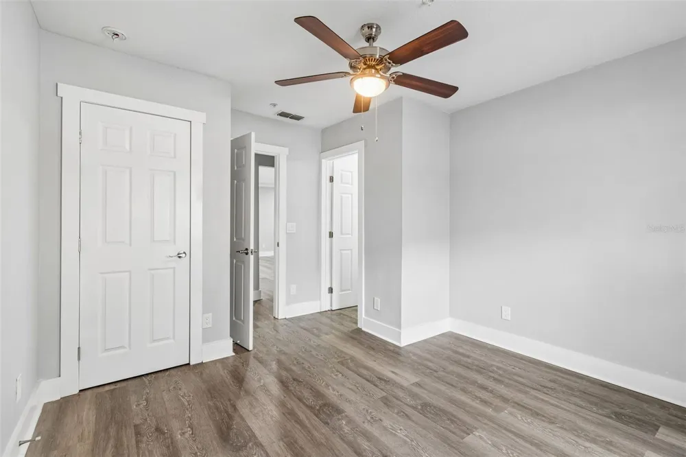 3901 W PLATT STREET Tampa, FL 33609