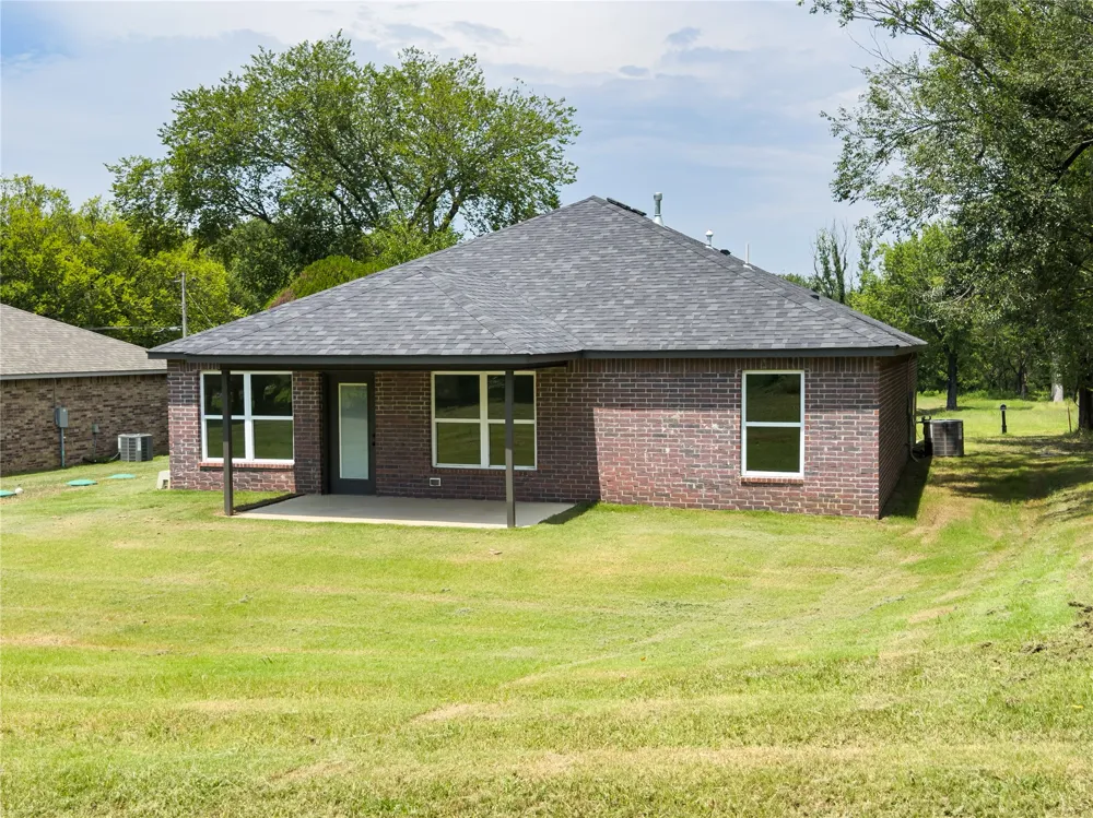 11108 E 138th Place Collinsville, OK 74021