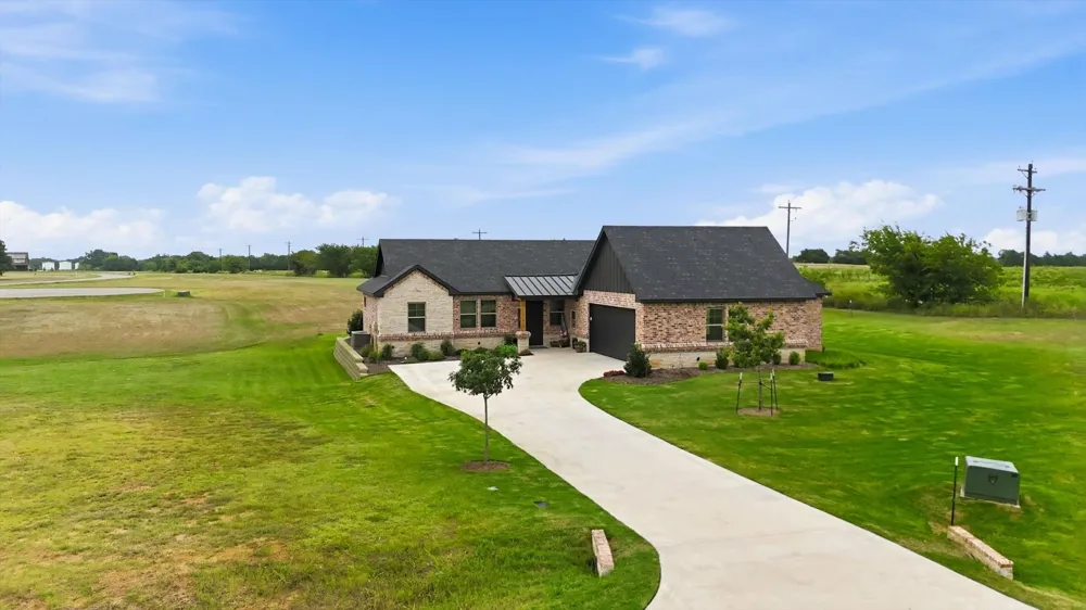 460 Valhalla Court Gordonville, TX 76245