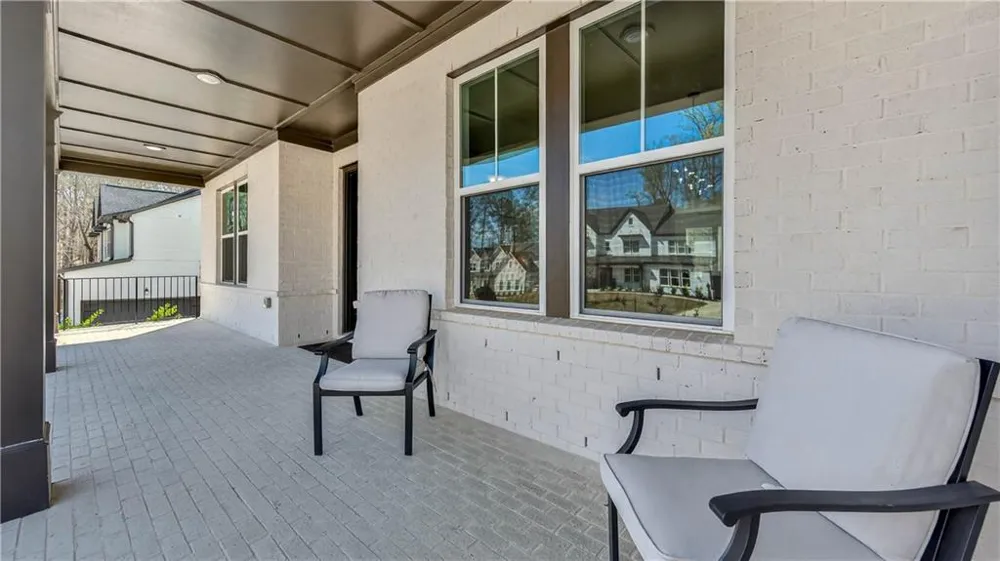 512 Cedar Crest Circle Woodstock, GA 30188