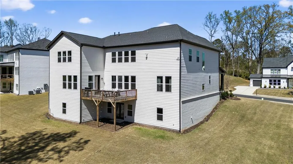 512 Cedar Crest Circle Woodstock, GA 30188