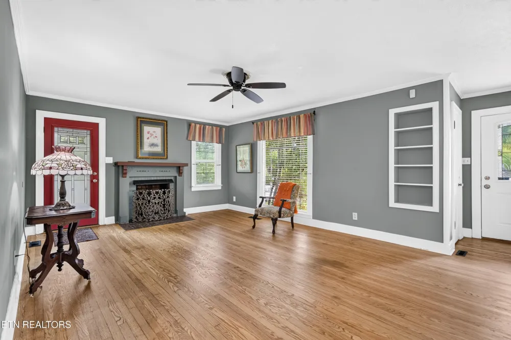 1049 Mitchell Ave Cookeville, TN 38501
