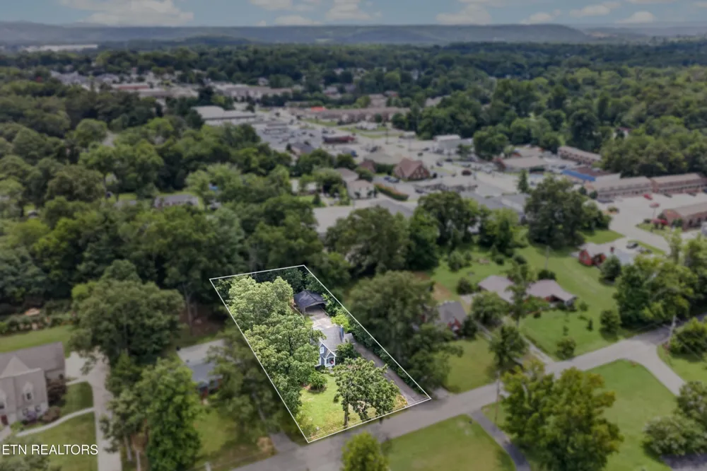 1049 Mitchell Ave Cookeville, TN 38501
