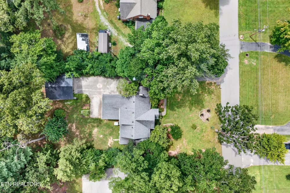 1049 Mitchell Ave Cookeville, TN 38501