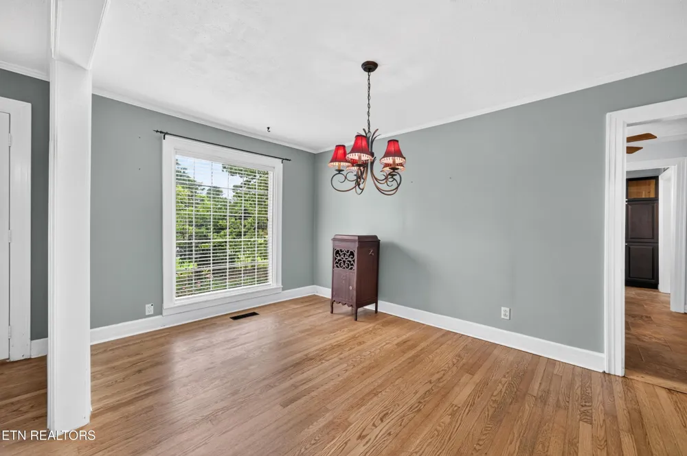 1049 Mitchell Ave Cookeville, TN 38501