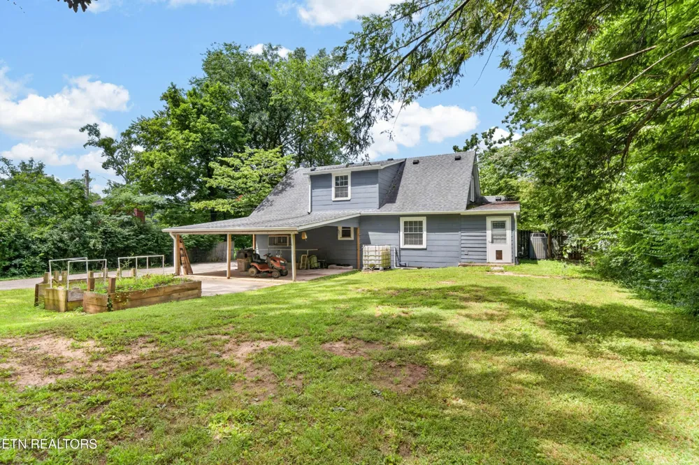 1049 Mitchell Ave Cookeville, TN 38501