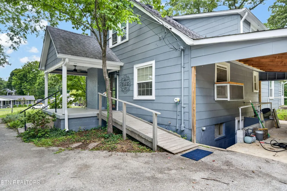 1049 Mitchell Ave Cookeville, TN 38501