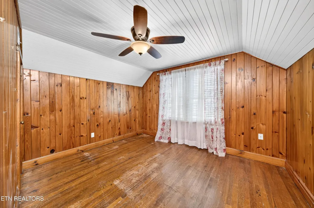 1049 Mitchell Ave Cookeville, TN 38501