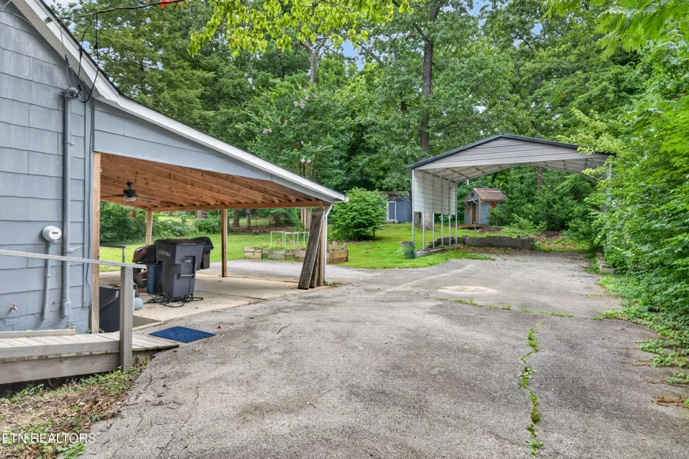 1049 Mitchell Ave Cookeville, TN 38501