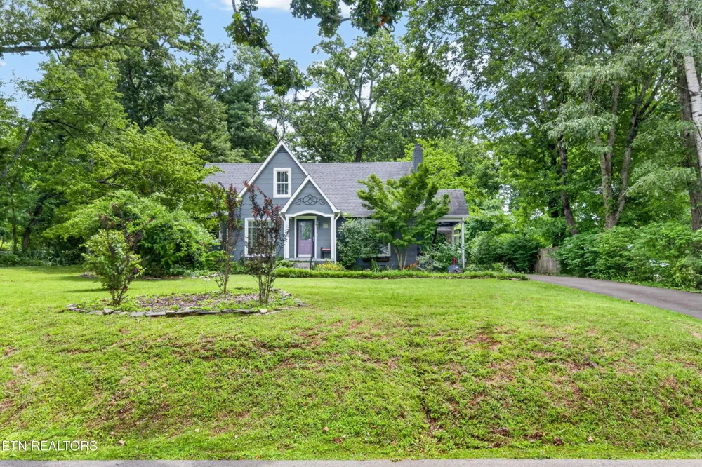 1049 Mitchell Ave Cookeville, TN 38501