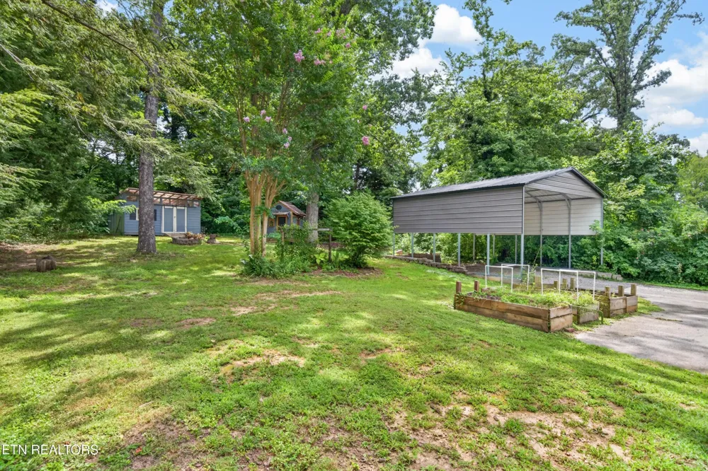 1049 Mitchell Ave Cookeville, TN 38501