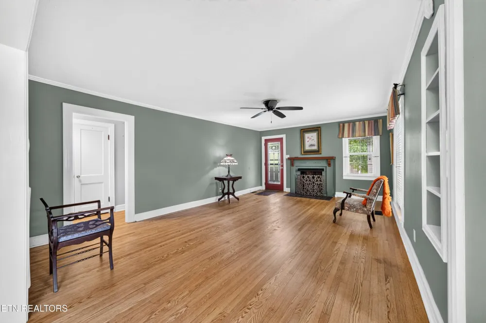 1049 Mitchell Ave Cookeville, TN 38501