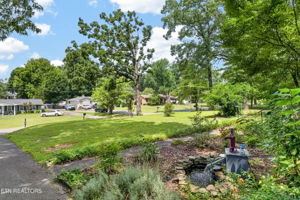 1049 Mitchell Ave Cookeville, TN 38501