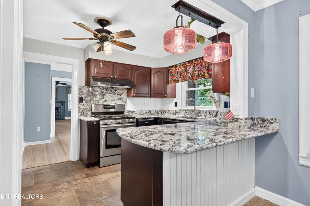 1049 Mitchell Ave Cookeville, TN 38501