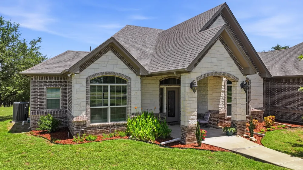 1522 County Road 2026 Glen Rose, TX 76043