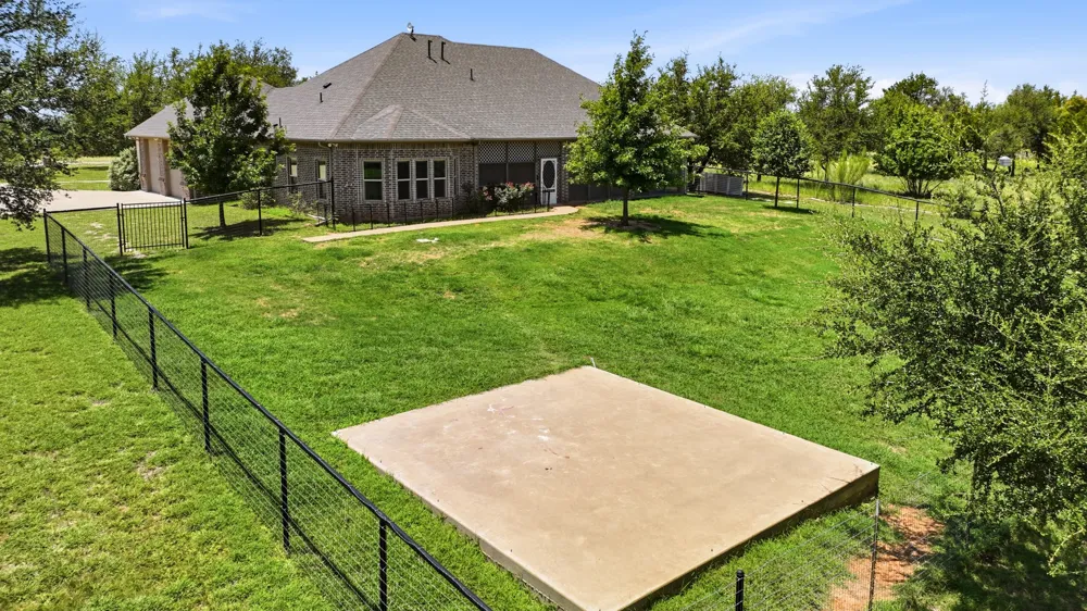 1522 County Road 2026 Glen Rose, TX 76043
