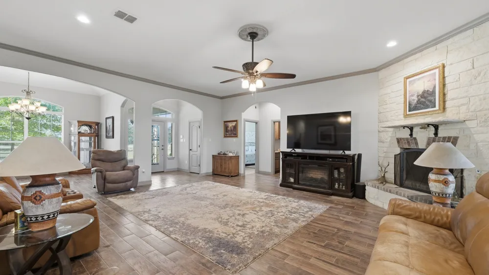 1522 County Road 2026 Glen Rose, TX 76043