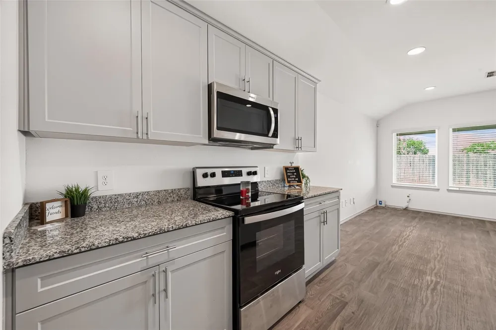 1143 Buffalograss Trail Sealy, TX 77474
