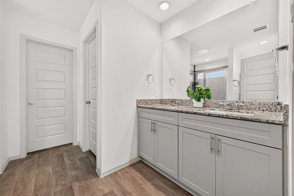 1143 Buffalograss Trail Sealy, TX 77474