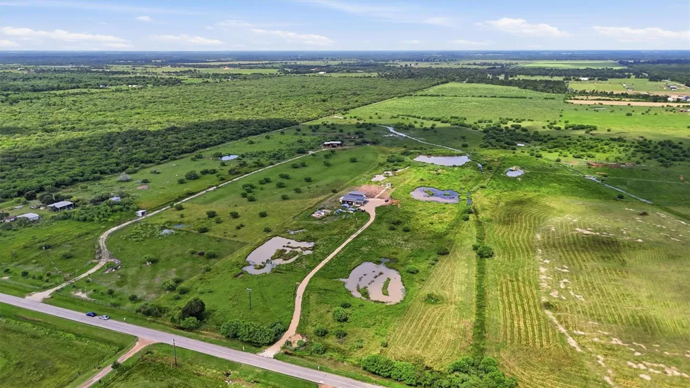 11035 Kerr Road Hempstead, TX 77445