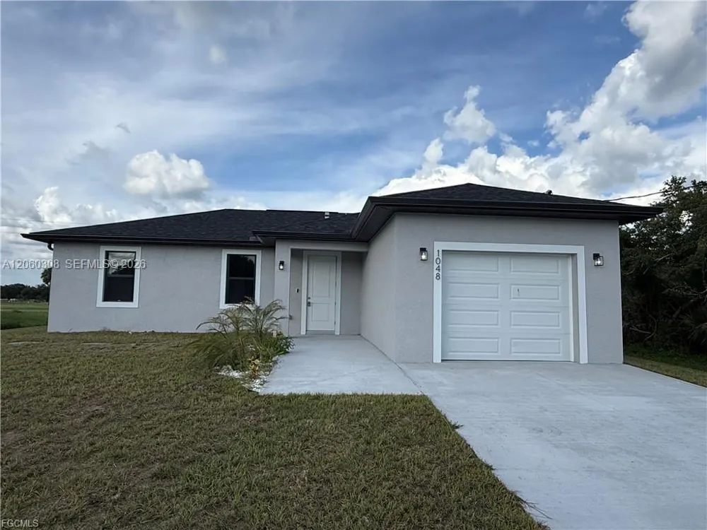 1048 Jay Ct La Belle, FL 33935