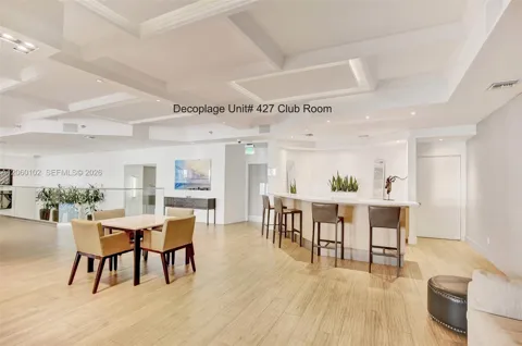 100 Lincoln Rd #427