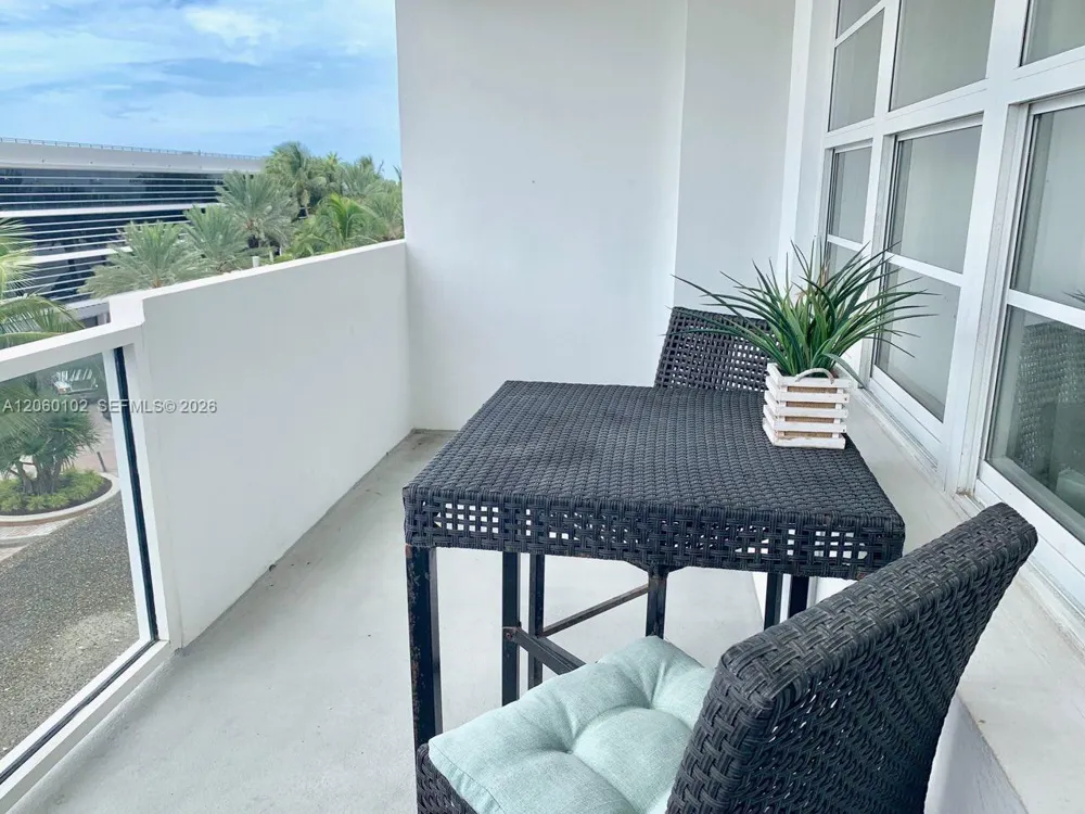100 Lincoln Rd #427 Miami Beach, FL 33139
