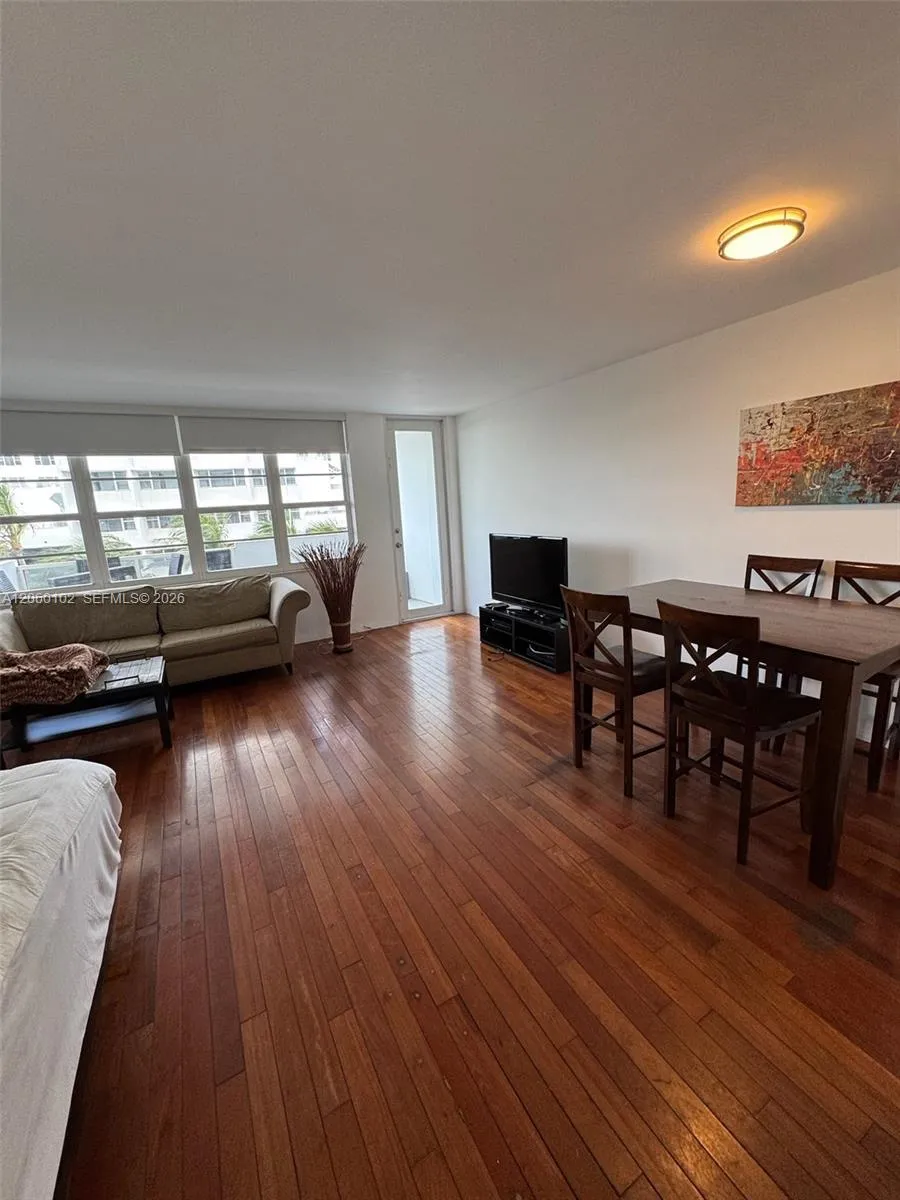 100 Lincoln Rd #427 Miami Beach, FL 33139