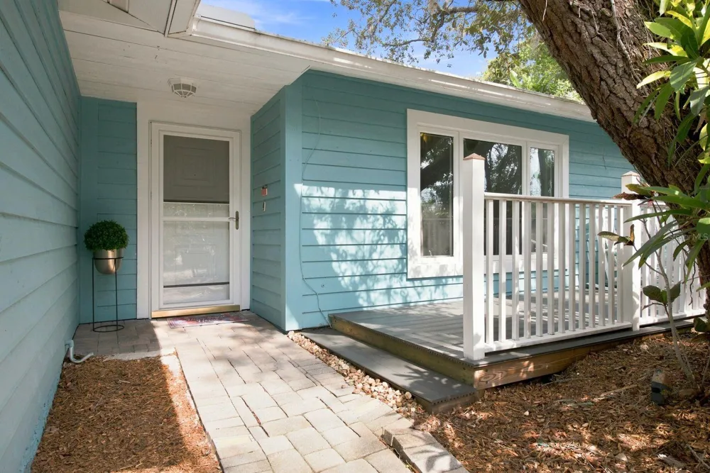 1111 CARLTON ROAD Tarpon Springs, FL 34689