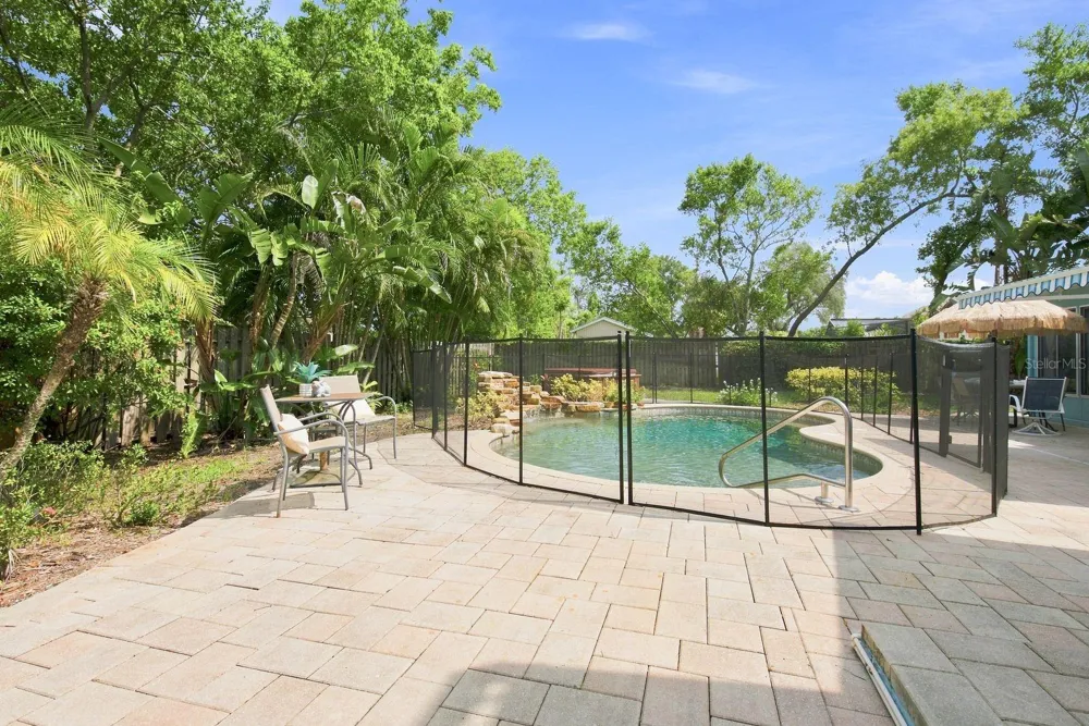 1111 CARLTON ROAD Tarpon Springs, FL 34689