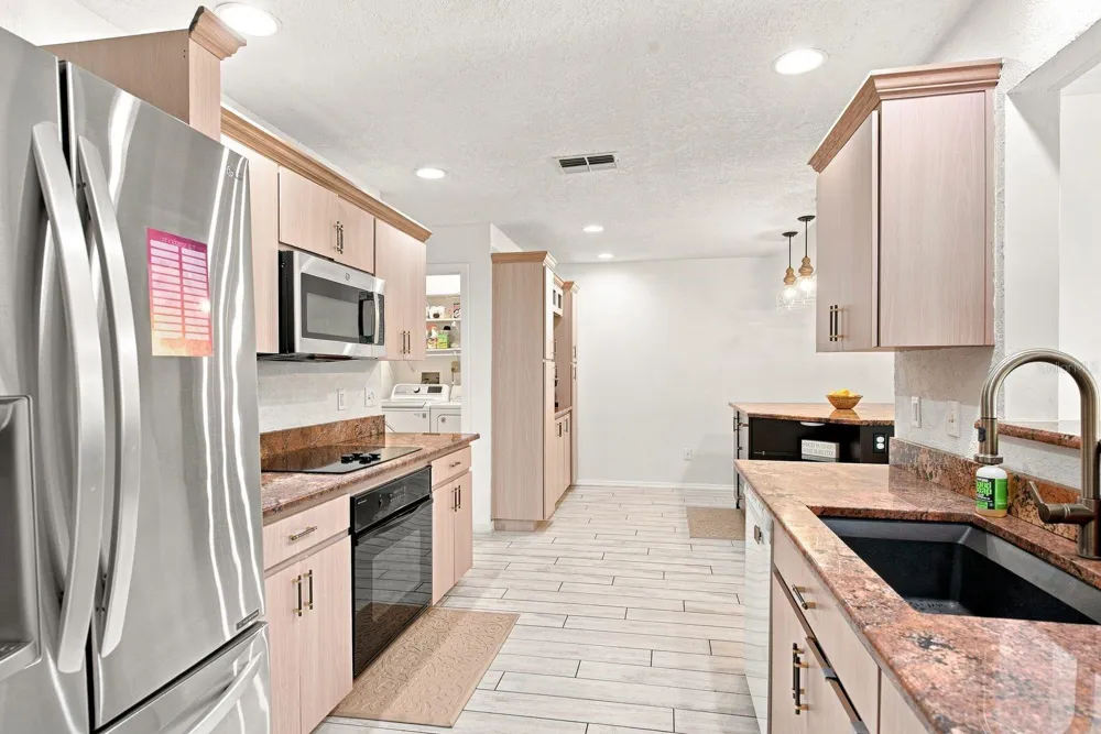 1111 CARLTON ROAD Tarpon Springs, FL 34689