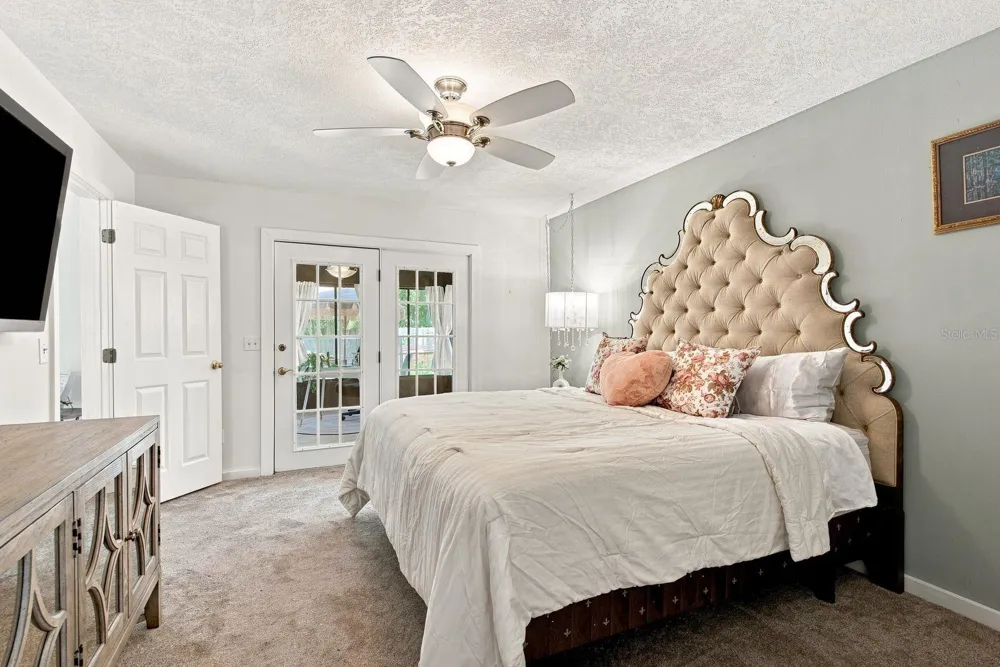 1111 CARLTON ROAD Tarpon Springs, FL 34689