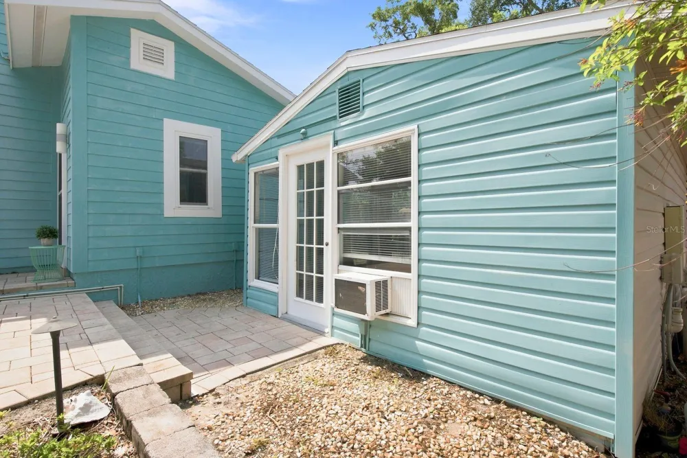 1111 CARLTON ROAD Tarpon Springs, FL 34689
