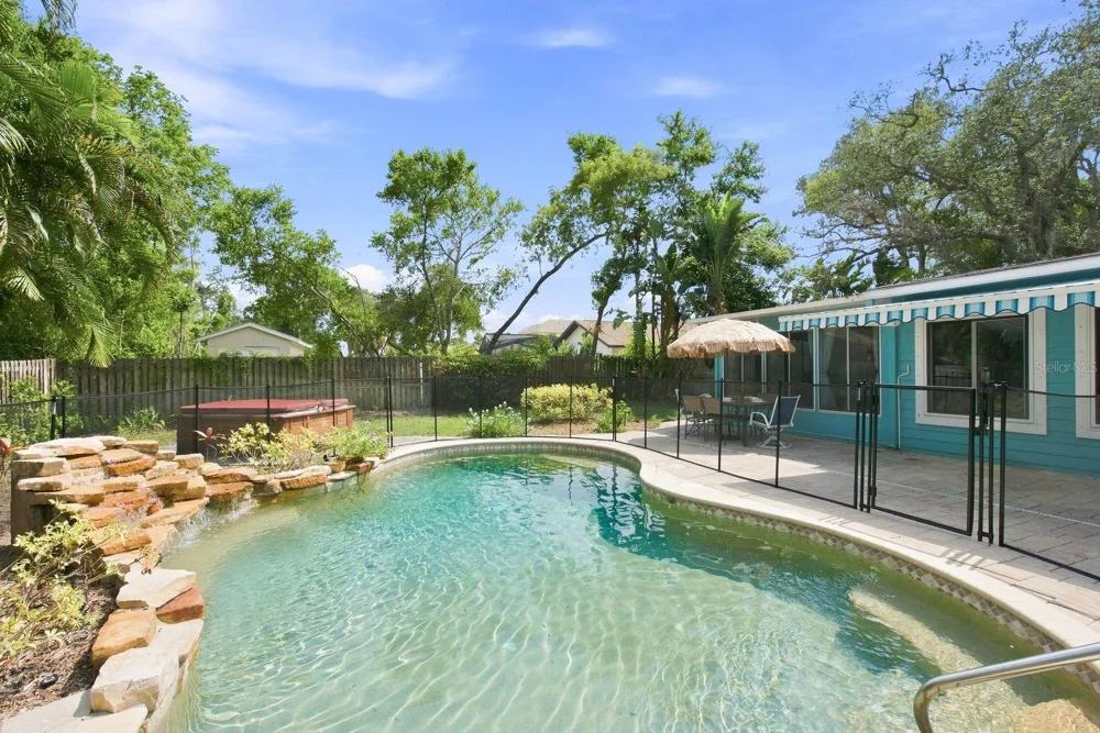 1111 CARLTON ROAD Tarpon Springs, FL 34689