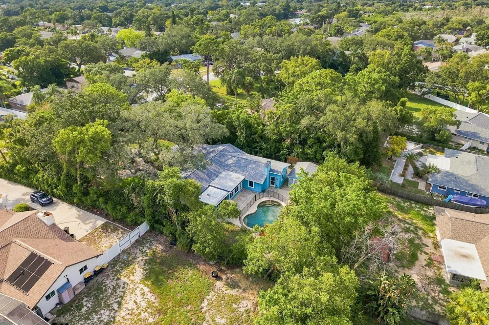 1111 CARLTON ROAD Tarpon Springs, FL 34689
