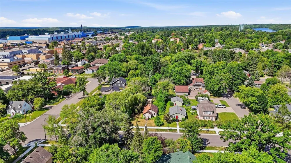 619 NE 3rd Avenue Grand Rapids, MN 55744