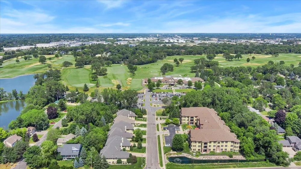 1940 Fulham Street #207 Roseville, MN 55113