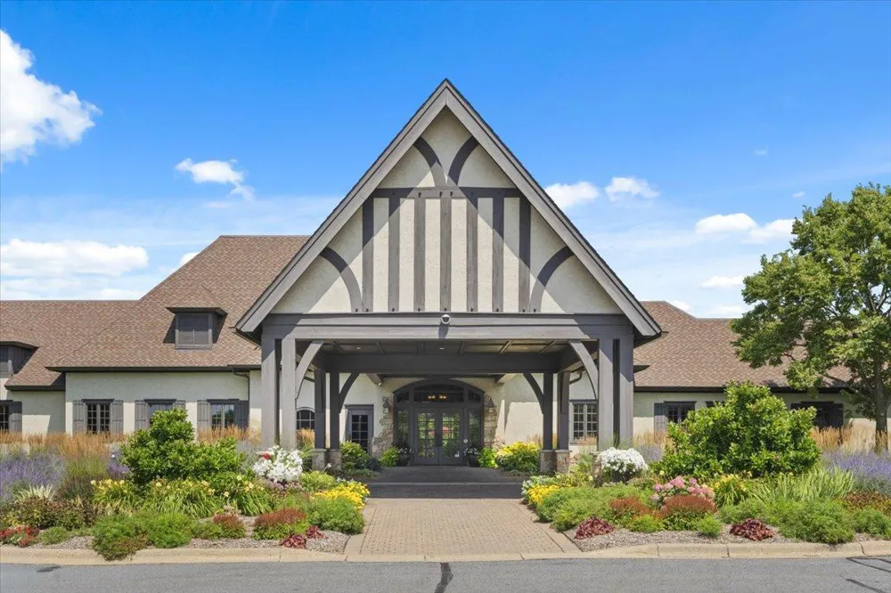 1940 Fulham Street #207 Roseville, MN 55113