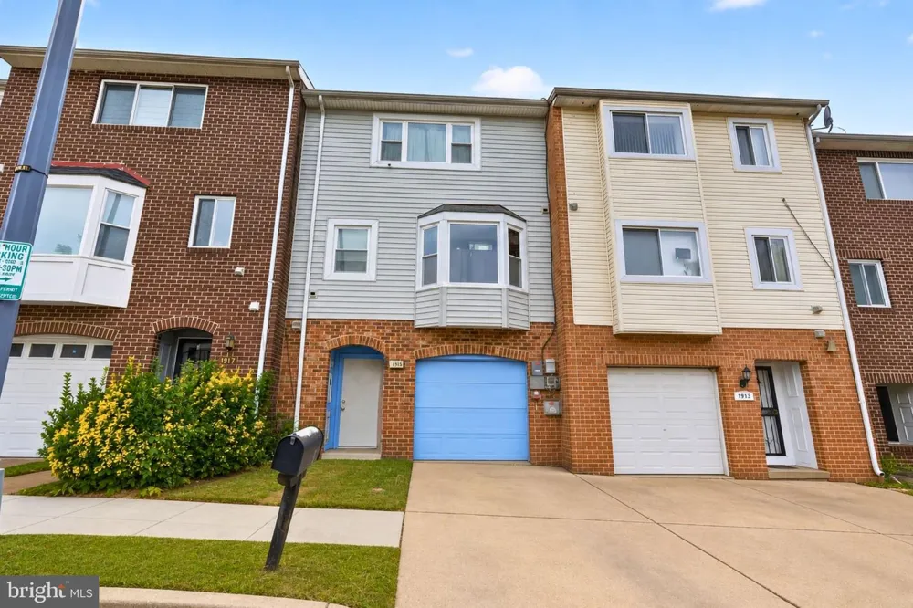 1915 VALLEY TERRACE SE Washington, DC 20032