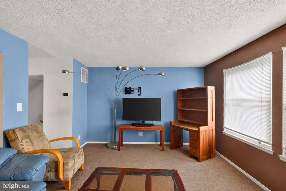 1915 VALLEY TERRACE SE Washington, DC 20032
