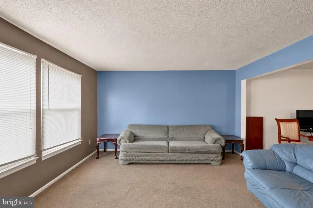 1915 VALLEY TERRACE SE Washington, DC 20032