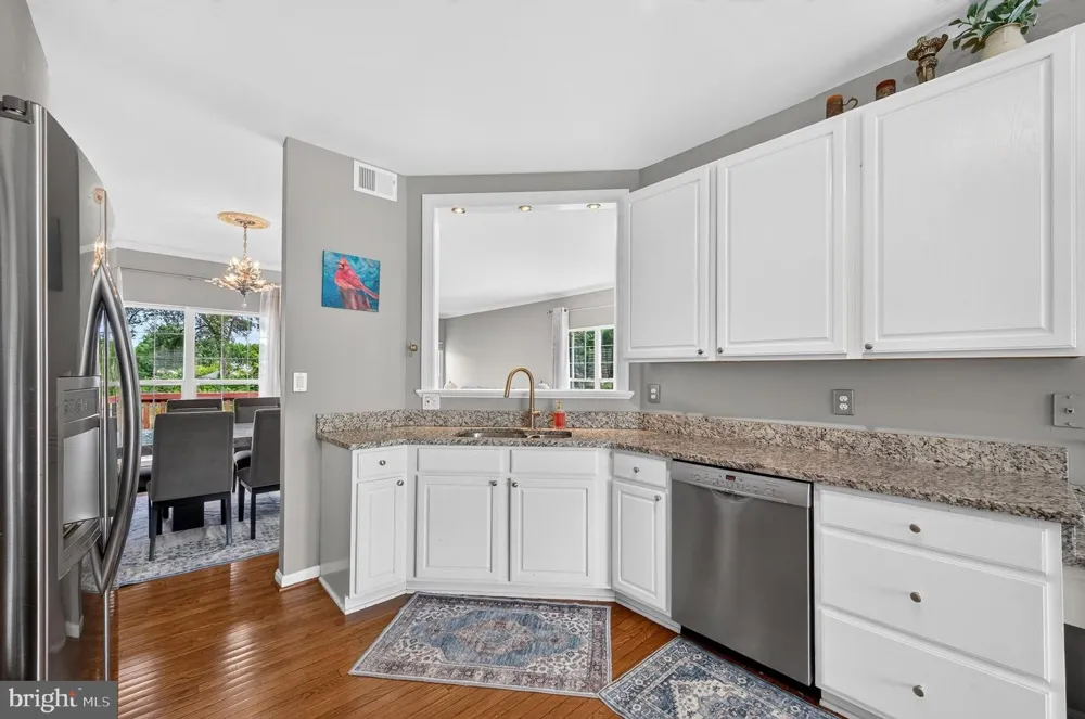 5201 BALLYCASTLE CIRCLE Alexandria, VA 22315