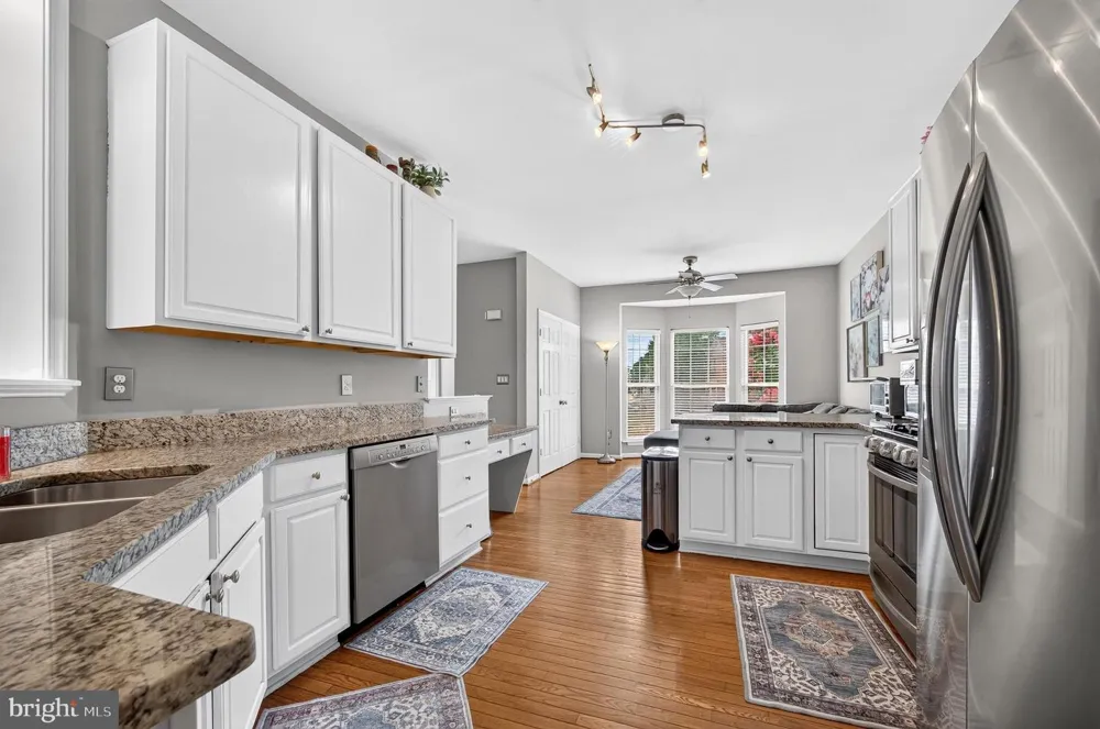 5201 BALLYCASTLE CIRCLE Alexandria, VA 22315